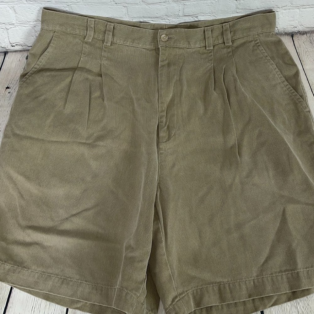 TORI RICHARD HONOLULU MEN'S PLEATED FRONT SHORTS